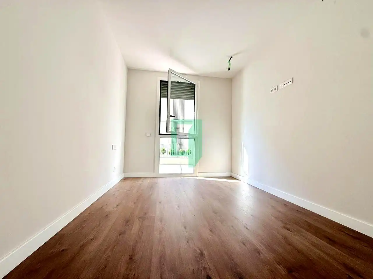 Schlafzimmer von Wohnung zur Miete in Tiana mit Klimaanlage und Terrasse