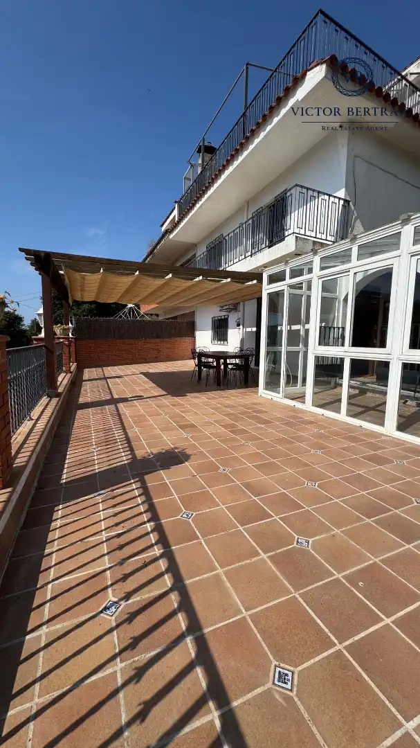 Terraza de Casa adosada en venta en Sant Cebrià de Vallalta con Aire acondicionado, Calefacción y Jardín privado
