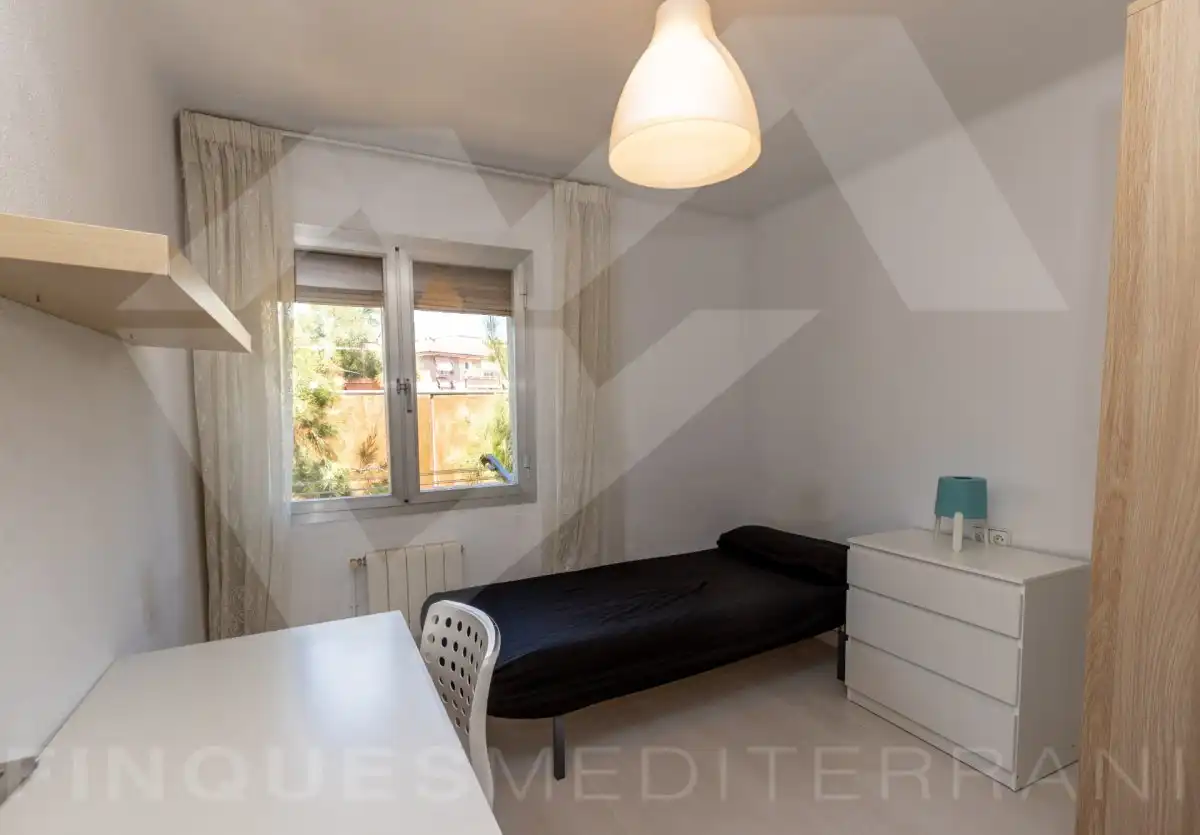 Schlafzimmer von Wohnung zur Miete in Tarragona mit Klimaanlage, Heizung und Parkett