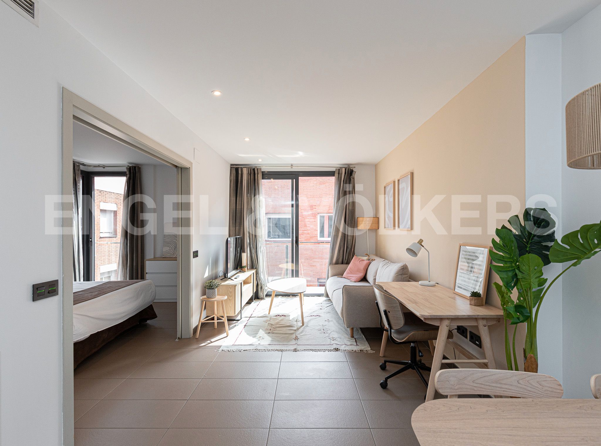 Dormitori de Apartament de lloguer en  Barcelona Capital amb Aire condicionat, Calefacció i Moblat