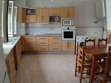 Piso con balcón en venta en Fines