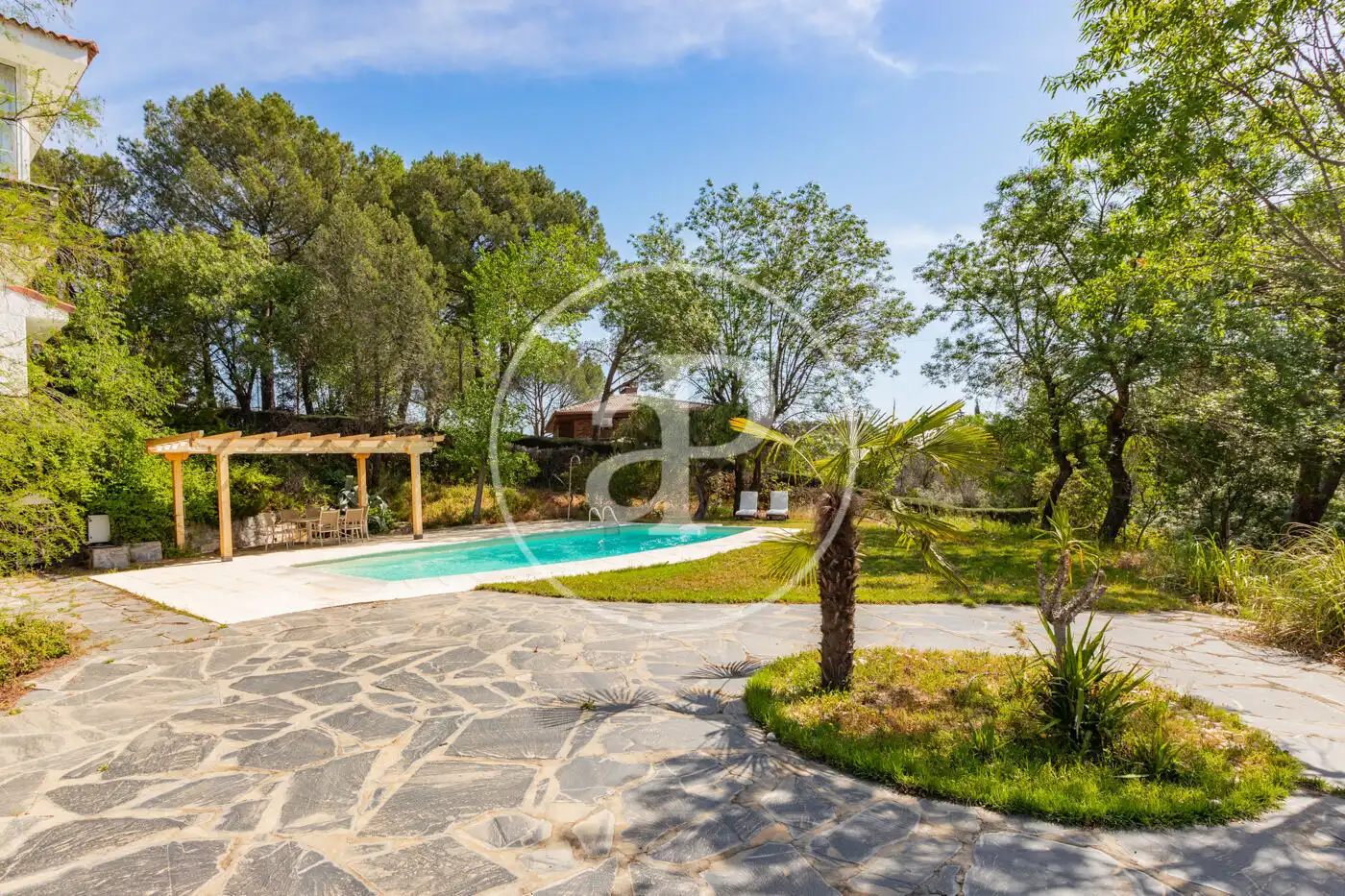 Jardí de Casa o xalet en venda en Torrelodones amb Calefacció, Jardí privat i Traster