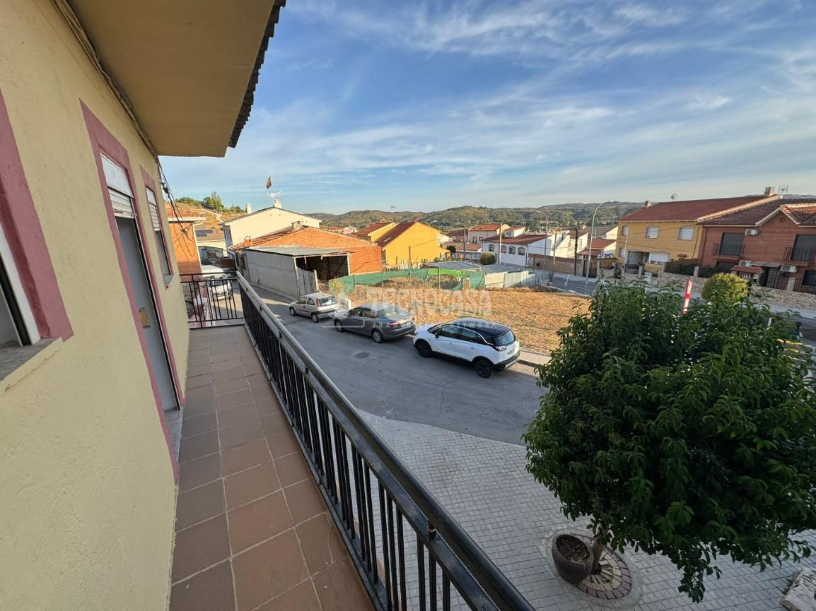 Exterior view of House or chalet for sale in Morata de Tajuña  with Air Conditioner, Heating and Terrace