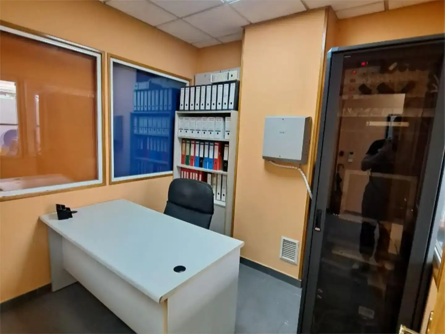 Local en venta en Zaragoza con Aire acondicionado y Amueblado