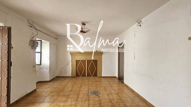 Casa adosada en Venta en Alfarnatejo