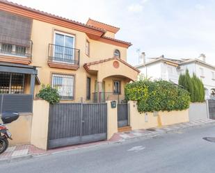 Exterior view of Single-family semi-detached for sale in Gójar  with Terrace and Balcony