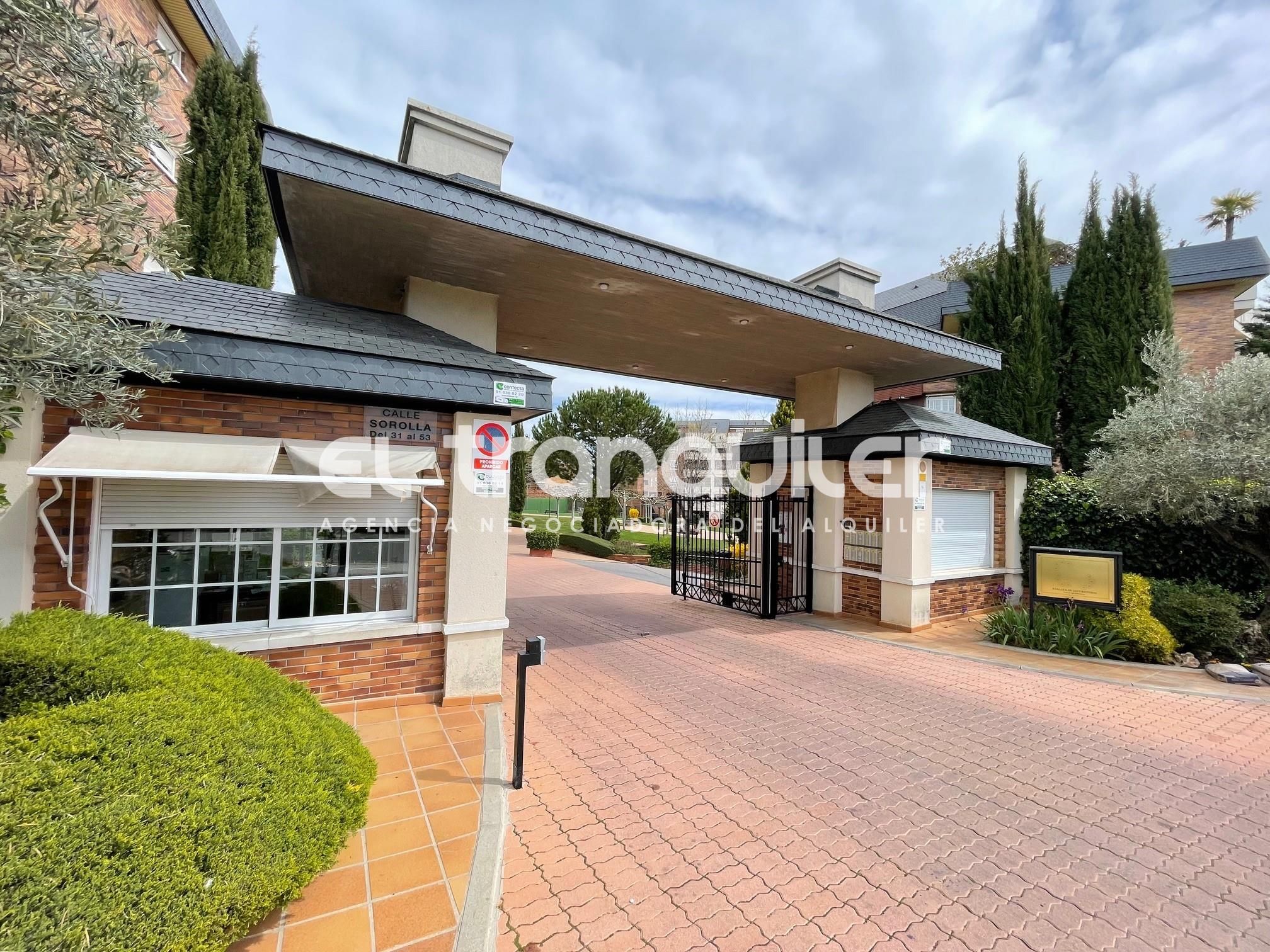 Exterior view of Flat for rent in Majadahonda  with Air Conditioner, Terrace and Storage room