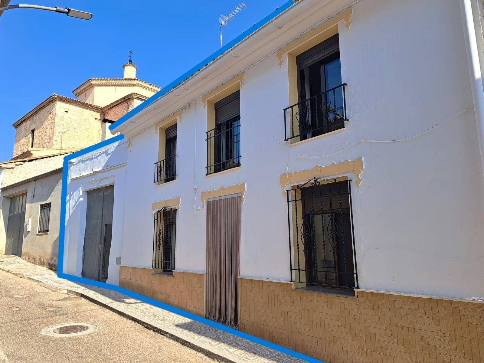 Exterior view of Single-family semi-detached for sale in Camporrobles  with Heating, Terrace and Storage room
