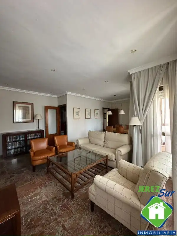 Sala d'estar de Pis en venda en Jerez de la Frontera amb Aire condicionat i Terrassa