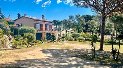Chalet independiente en parcela doble, en una zona residencial tranquila