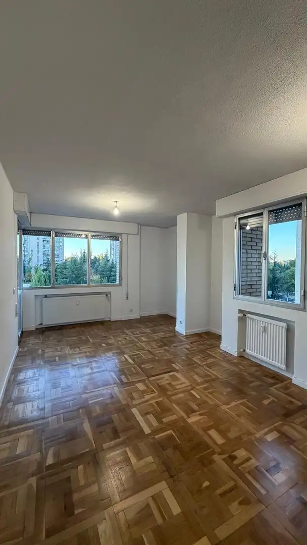 Schlafzimmer von Wohnung zur Miete in Fuencarral - El Pardo