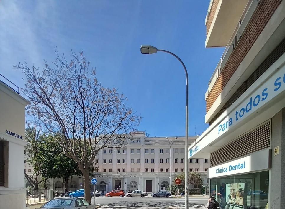 Vista exterior de Pis en venda en  Cádiz Capital amb Aire condicionat, Calefacció i Terrassa