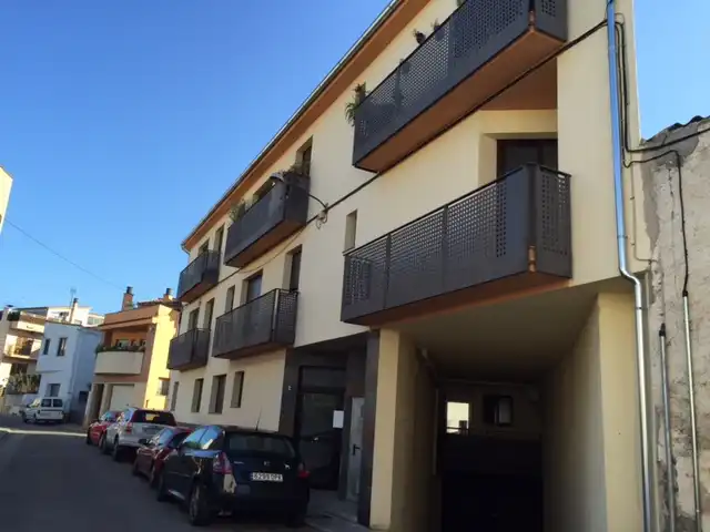 Außenansicht von Garage zum Verkauf in Riudarenes