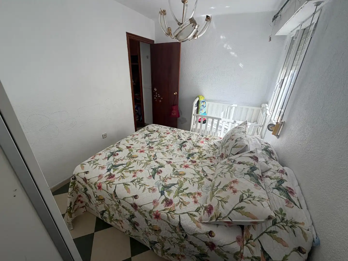 Dormitori de Pis en venda en San Juan de Aznalfarache amb Aire condicionat
