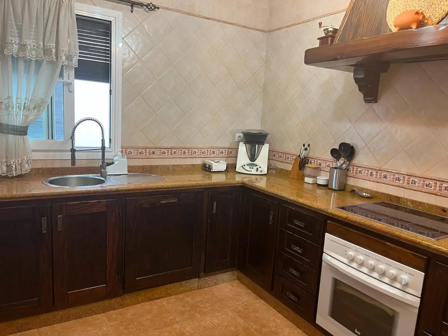 Cocina de Piso en venta en Los Palacios y Villafranca con Trastero