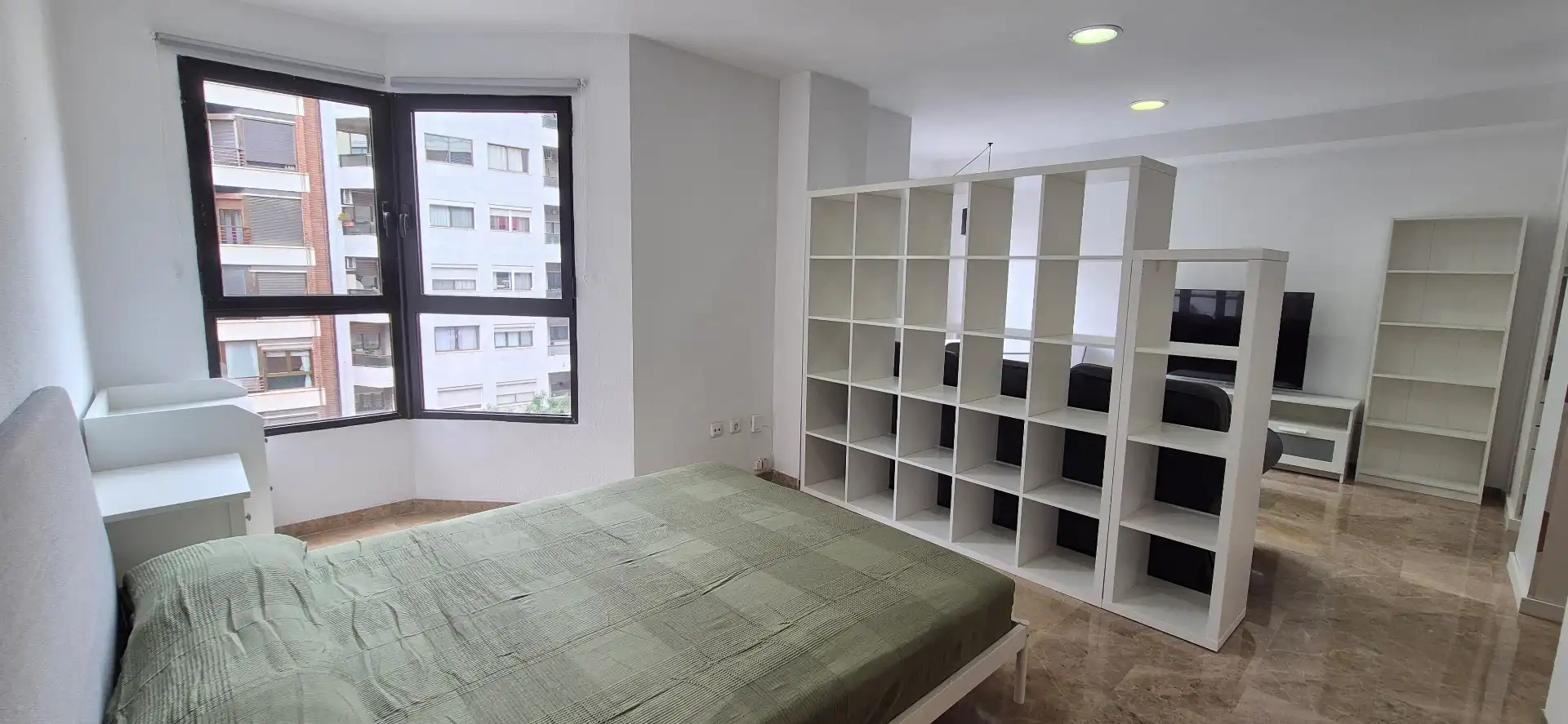 Bedroom of Study for rent in Valencia  with Air Conditioner, Furnished and Oven