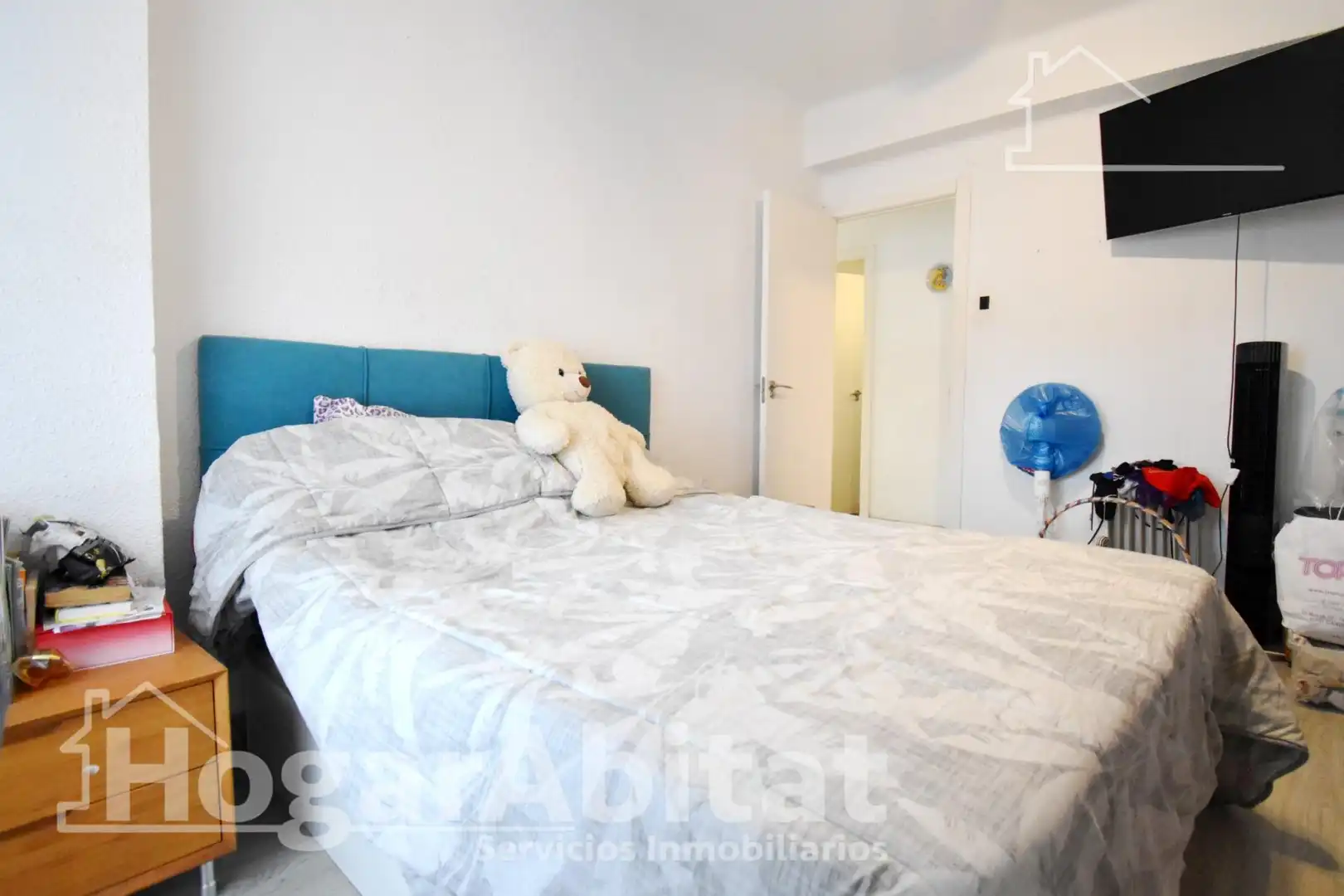 Schlafzimmer von Wohnung zum Verkauf in Oliva mit Parkett, Möbliert und Balkon