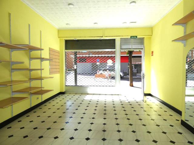 Local comercial en Alquiler en Bagatza - San Vicente