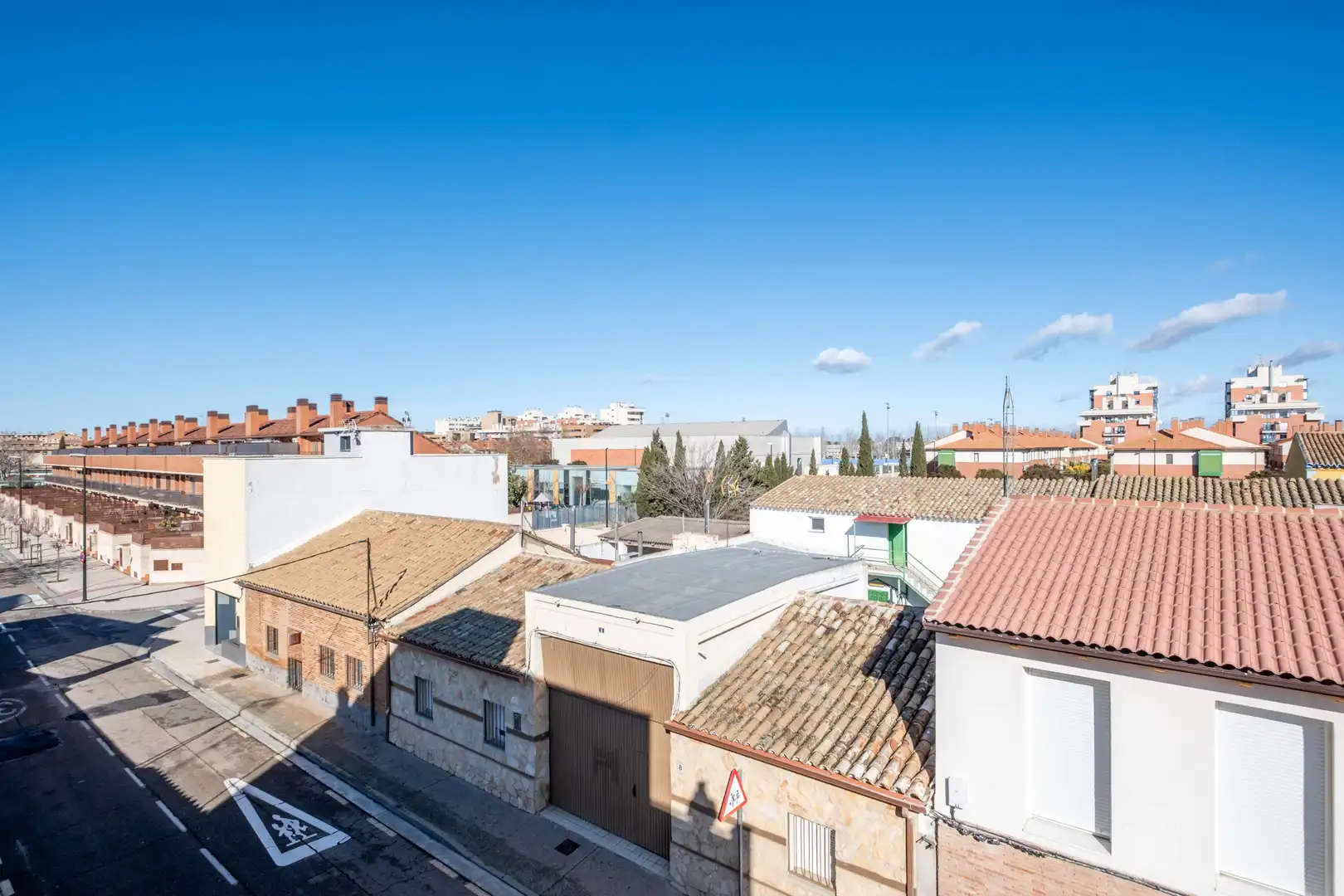 Exterior view of Houses for sale in Zaragoza  with Air Conditioner and Heating