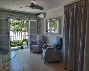 Sala d'estar de Apartament en venda en Mijas amb Terrassa i Balcó