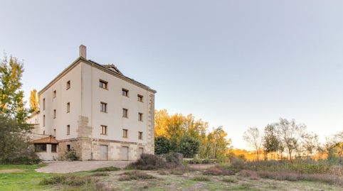 Urbis te ofrece un edificio, en venta en la Moretona, Ciudad Rodrigo, Salamanca.