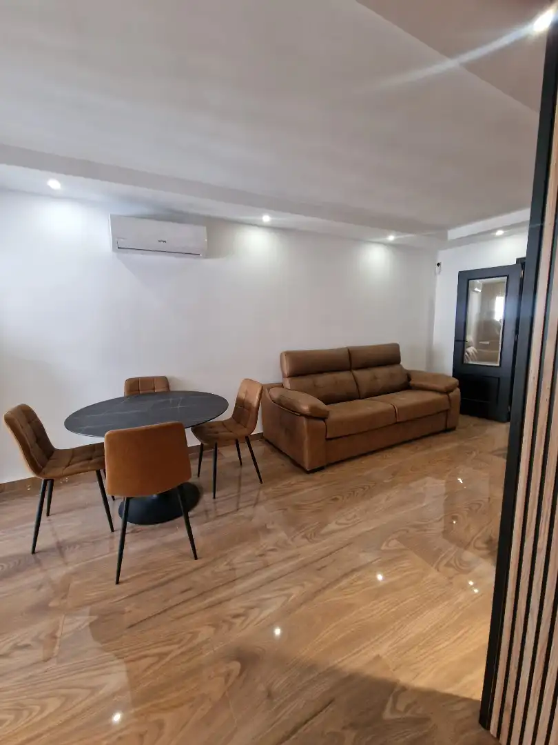Sala d'estar de Apartament en venda en Torrevieja amb Aire condicionat, Terrassa i Moblat