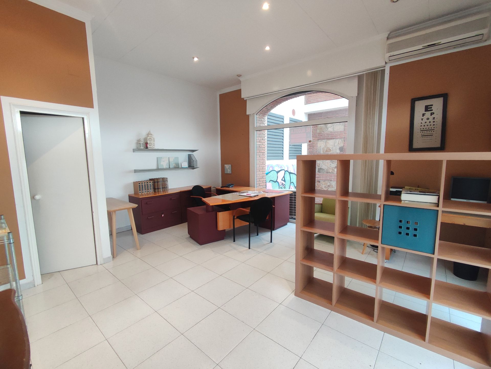 Premises for sale in Lloret de Mar  with Air Conditioner and Furnished