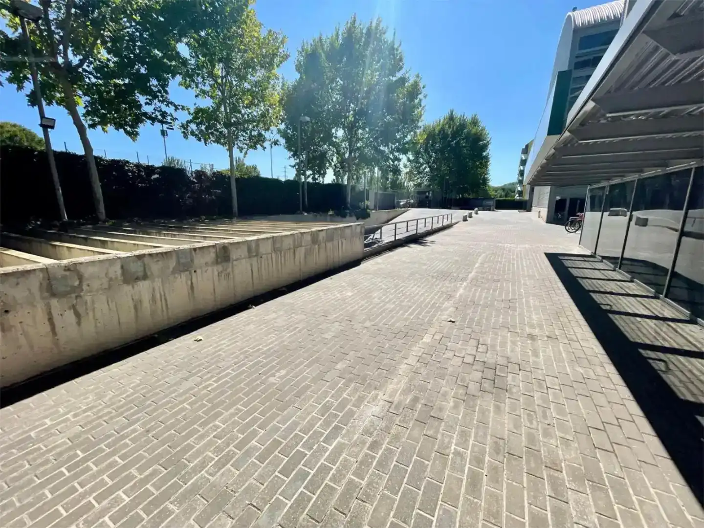 Parking de Dúplex en venta en Alcalá de Henares con Aire acondicionado, Parquet y Amueblado