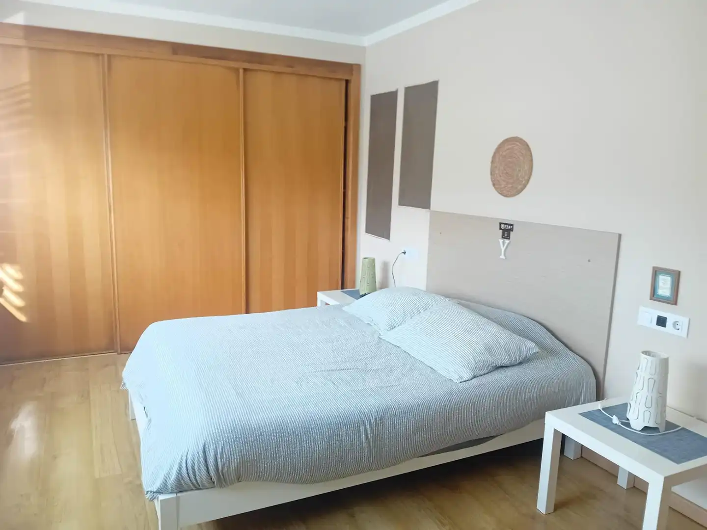 Habitación de Casa o chalet en venta en Carballo con Aire acondicionado, Calefacción y Jardín privado