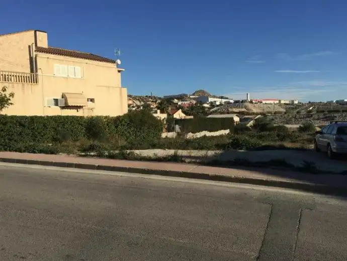 Residential land for sale in Avenida Doctor Pedro Guillen