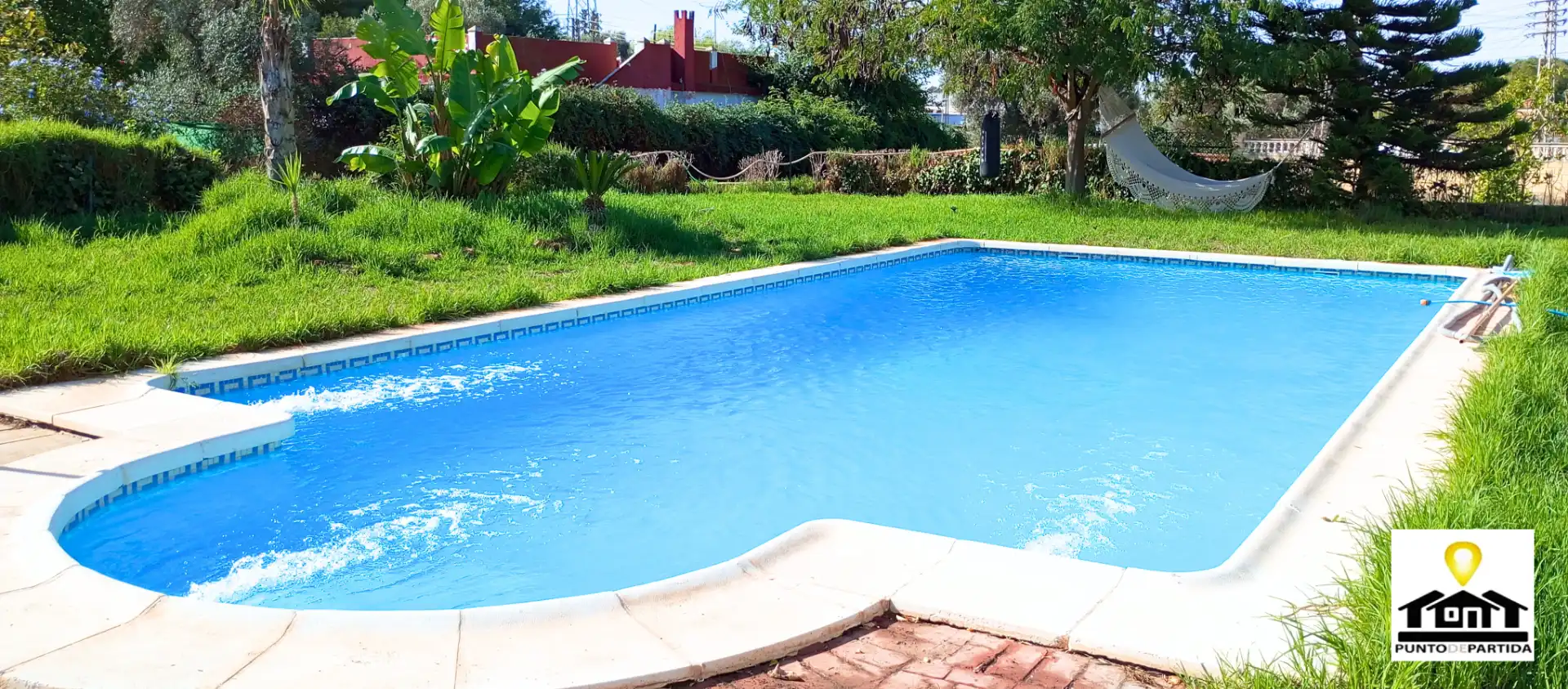 Piscina de Casa o chalet en venta en Carmona con Aire acondicionado, Jardín privado y Terraza