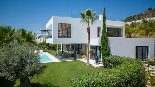 Chalet con terraza en venta en Nueva Andalucía, imagen 2
