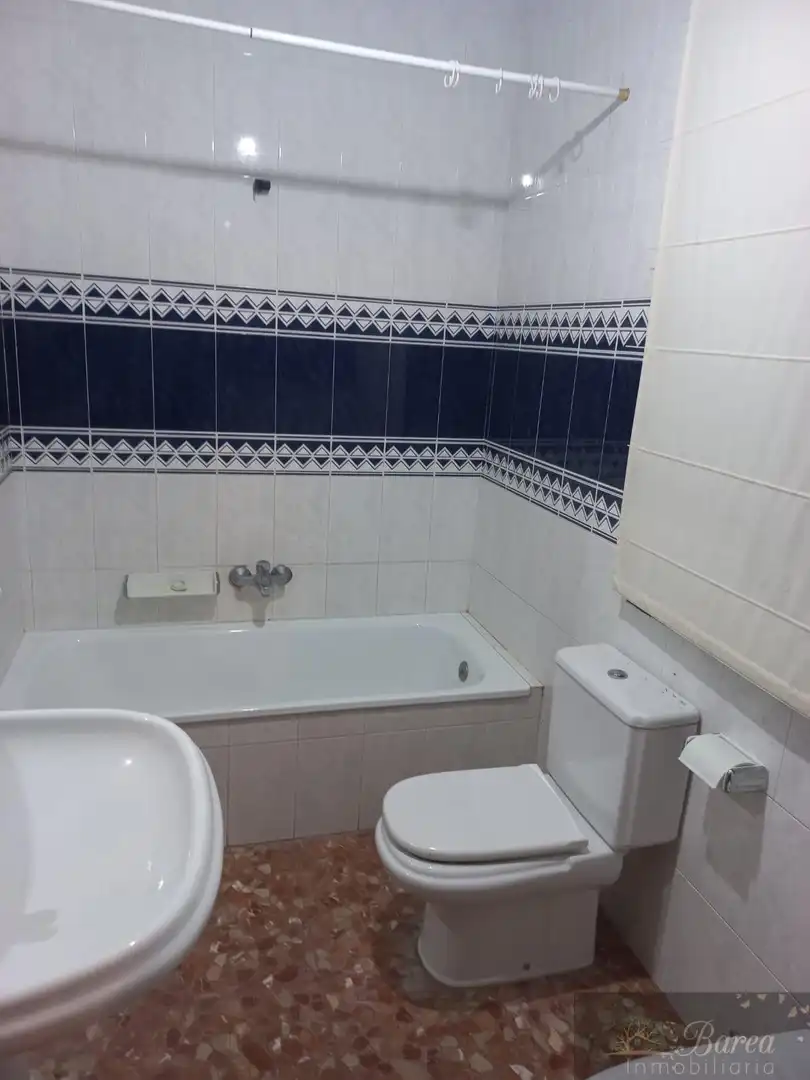 Badezimmer von Gebäude zum Verkauf in Iznájar