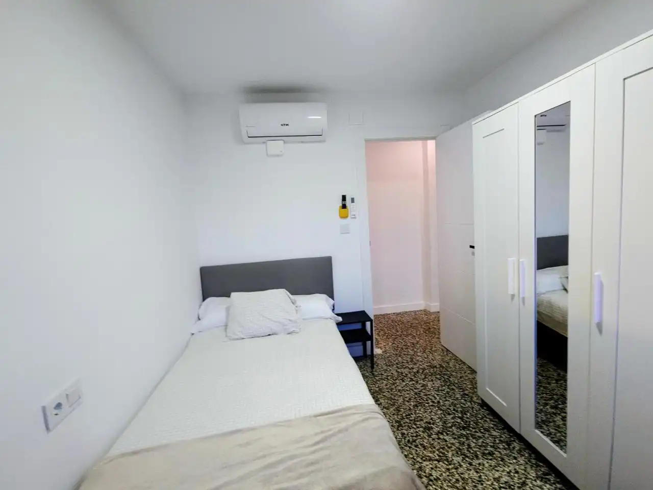 Habitación en Aristoteles, Cerrillo de Maracena - Periodistas