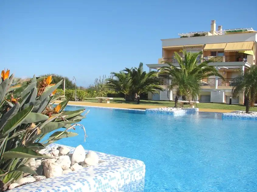 Piscina de Apartament de lloguer en Oliva amb Aire condicionat, Calefacció i Terrassa