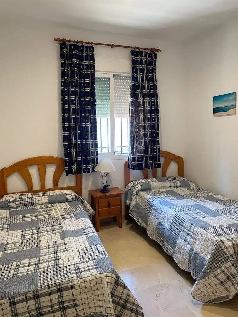 Dormitori de Apartament en venda en Chiclana de la Frontera amb Jardí privat, Terrassa i Piscina comunitària