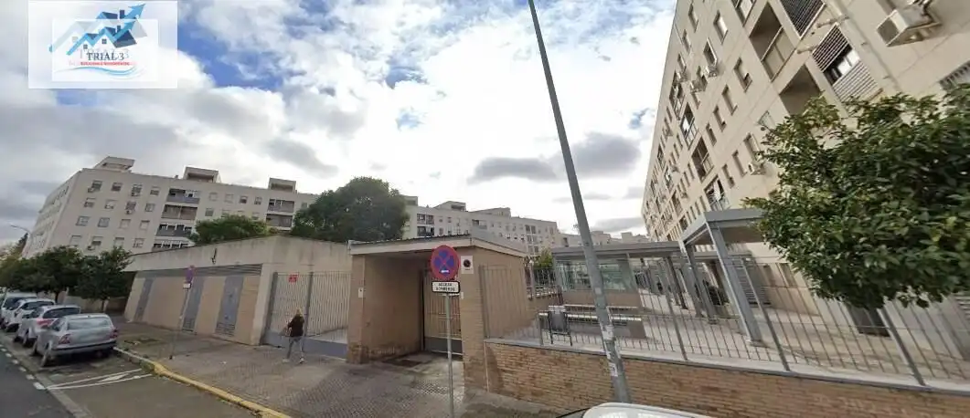 Vista exterior de Piso en venta en Sevilla con Jardín privado y Terraza