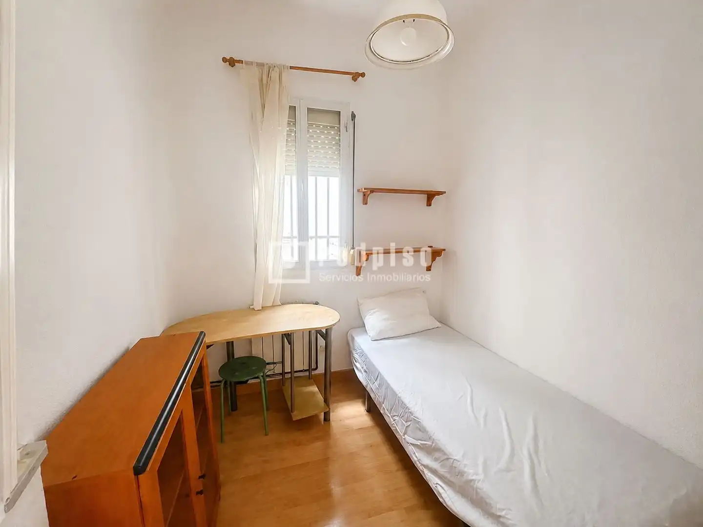 Bedroom of Flat for rent in Madrid  with Heating, Terrace and Furnished