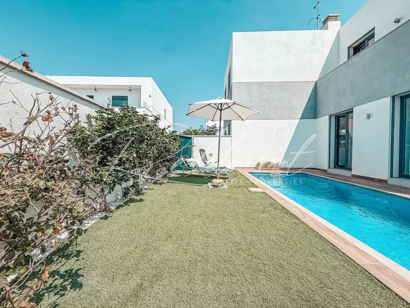 Piscina de Casa adosada en venta en Cambrils con Calefacción, Jardín privado y Terraza