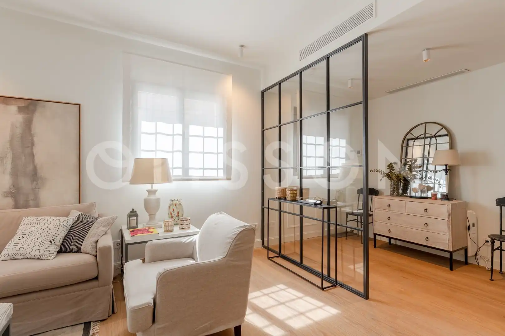 Sala d'estar de Dúplex en venda en Madrid amb Aire condicionat, Terrassa i Traster