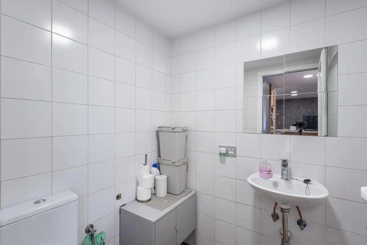 Bathroom of Houses for sale in Granada  with Terrace