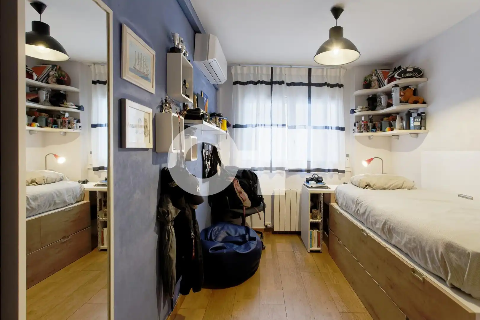 Bedroom of Duplexes for sale in Barcelona  with Heating, Parquet flooring and Terrace