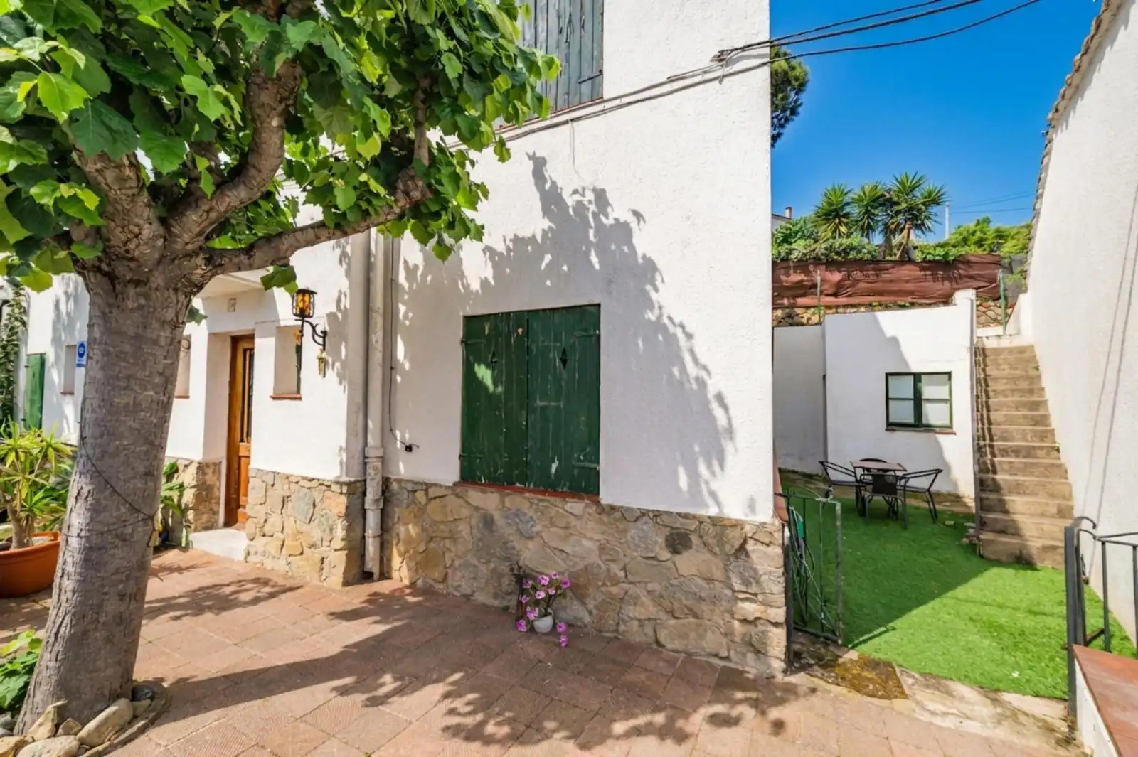 Exterior view of Detached homes for sale in Mataró  with Heating, Private garden and Terrace