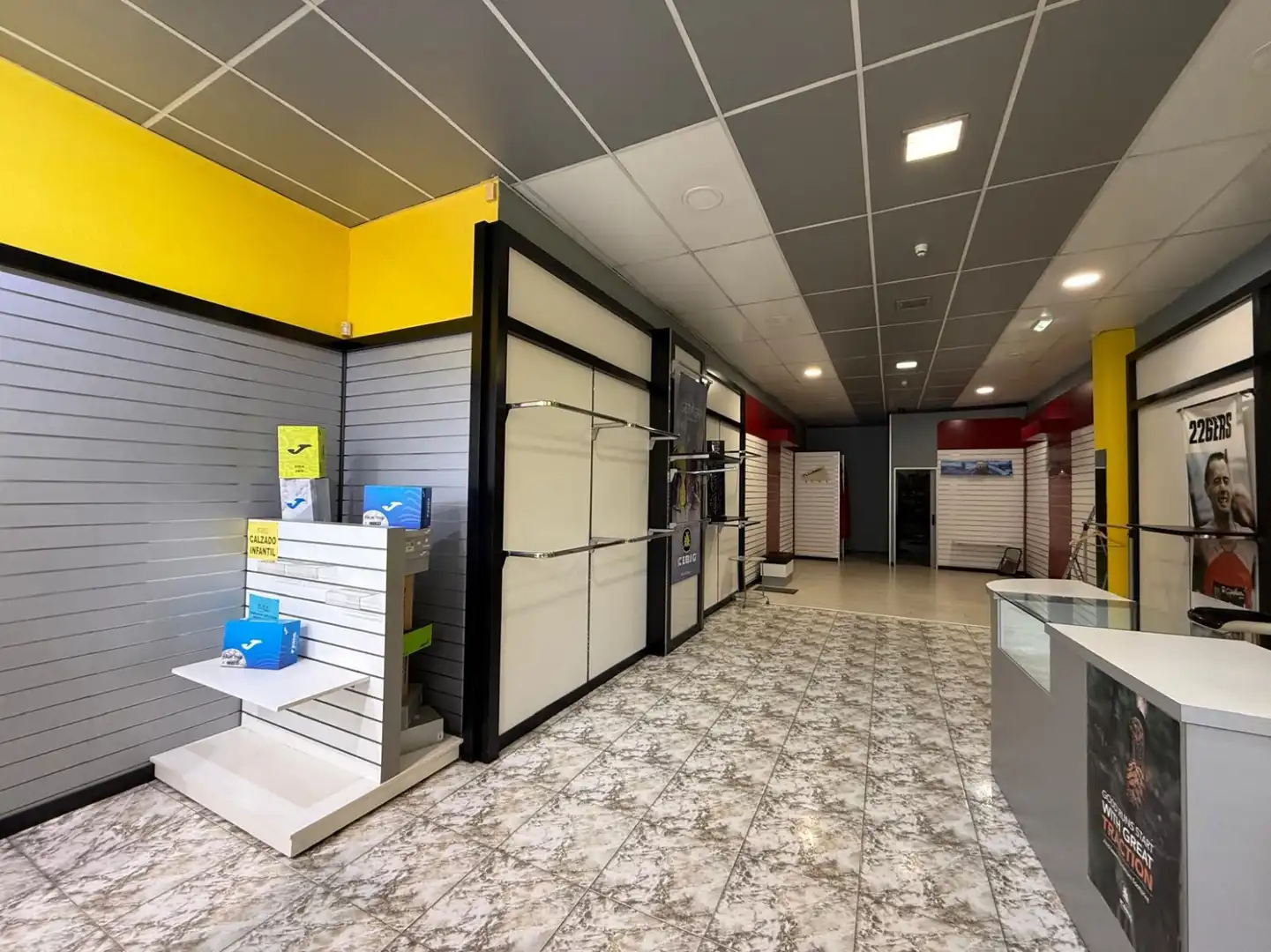 Business premises to rent in Avilés - calle Palacio Valdés, imagen 4