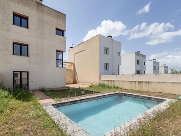 Casa a schiera con balcone in vendita a Calle Calle Majuelo