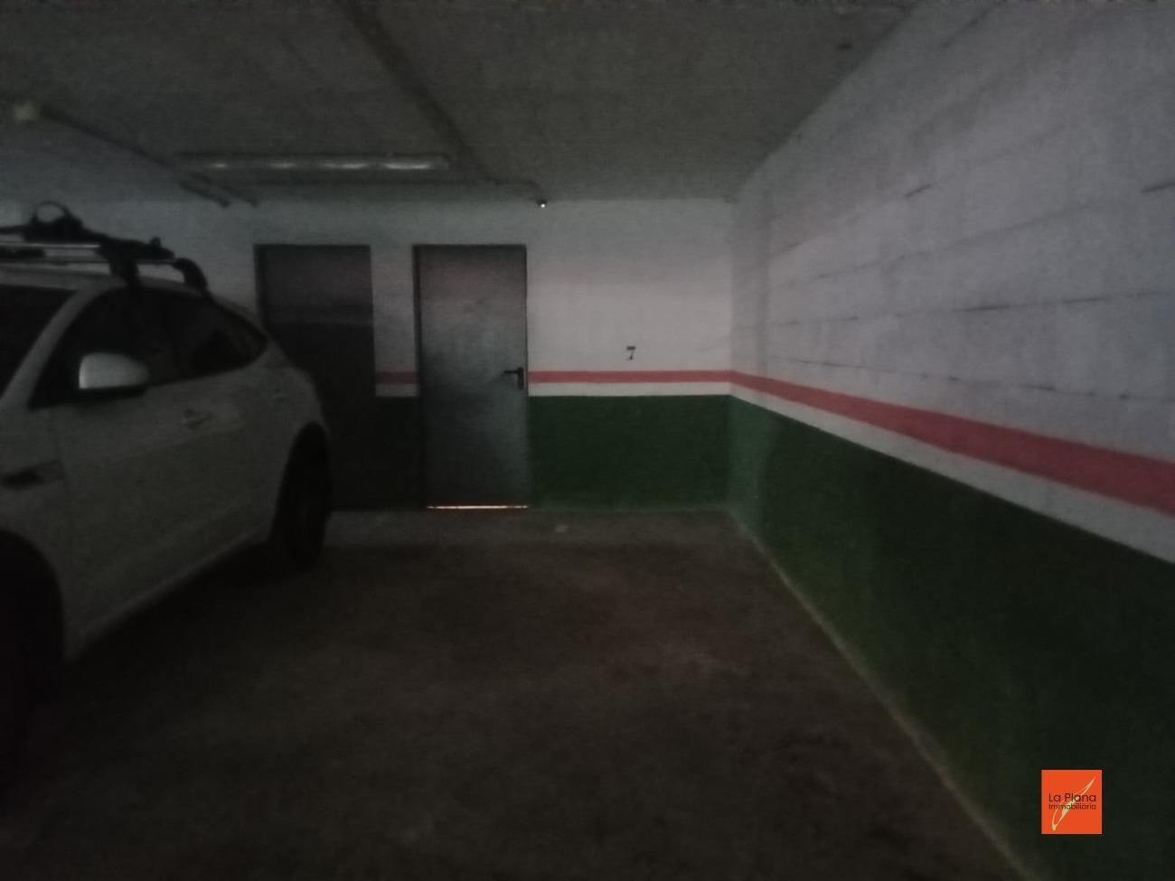 Garage for rent in Santa Bàrbara