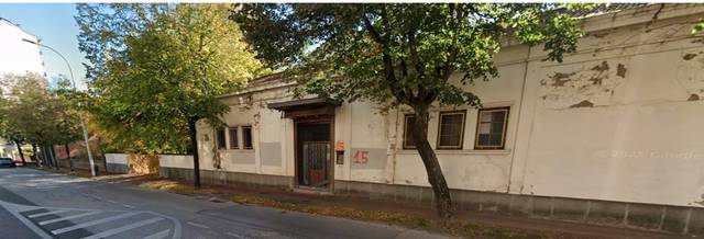 Nave industrial en Venta en Avinguda de Santa Coloma en Olot