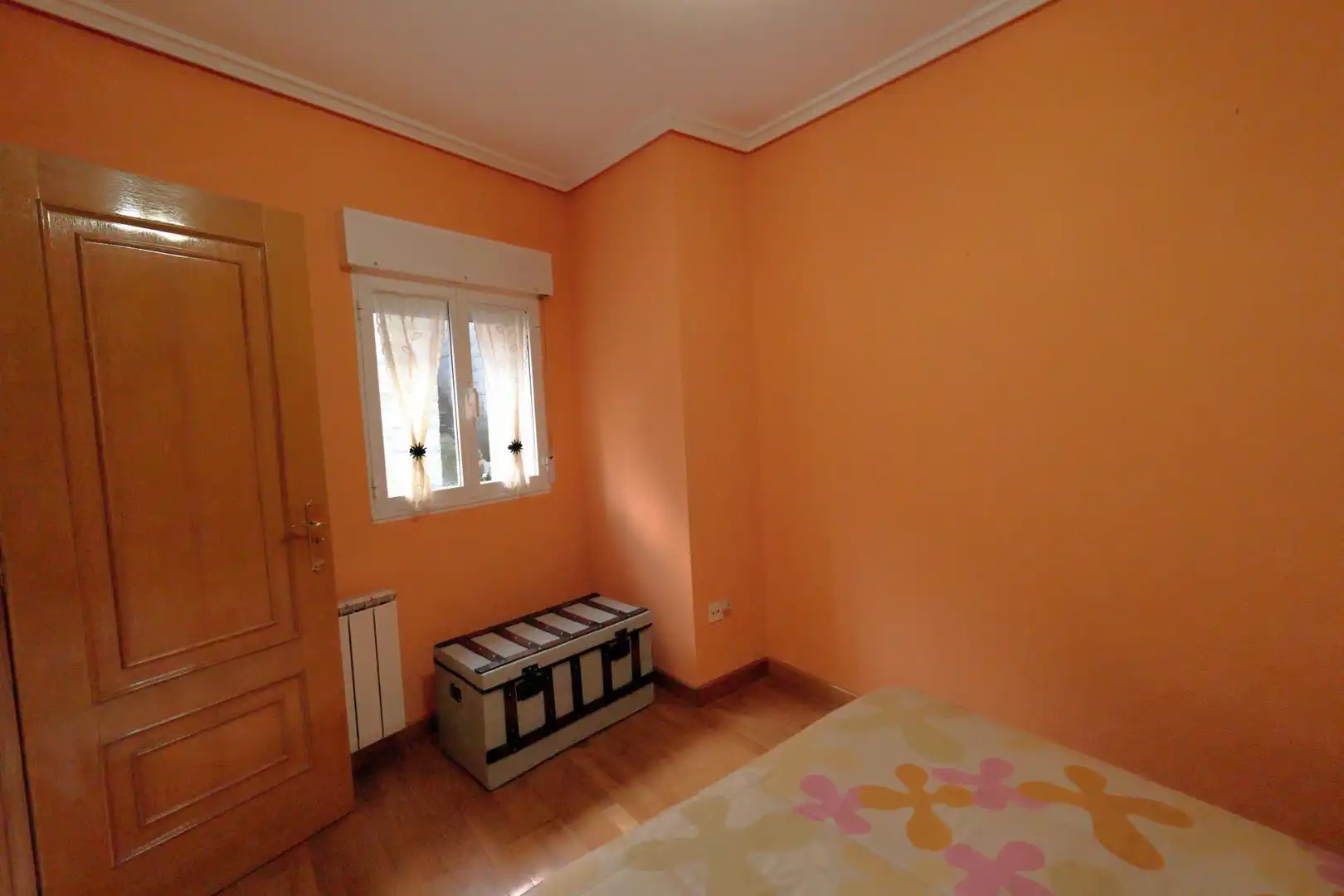 Habitación de Casa adosada en venta en Vega de Espinareda con Calefacción