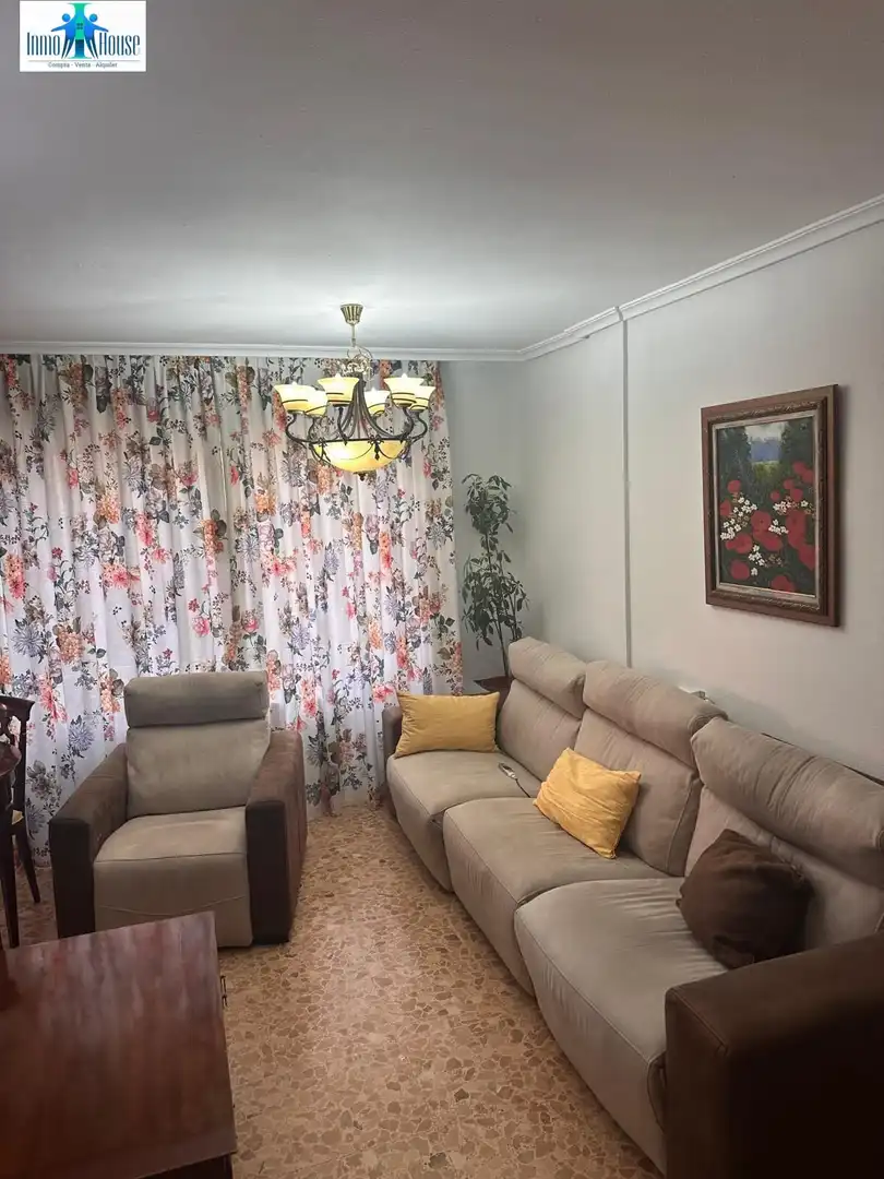 Sala d'estar de Pis en venda en Albacete amb Aire condicionat, Calefacció i Moblat