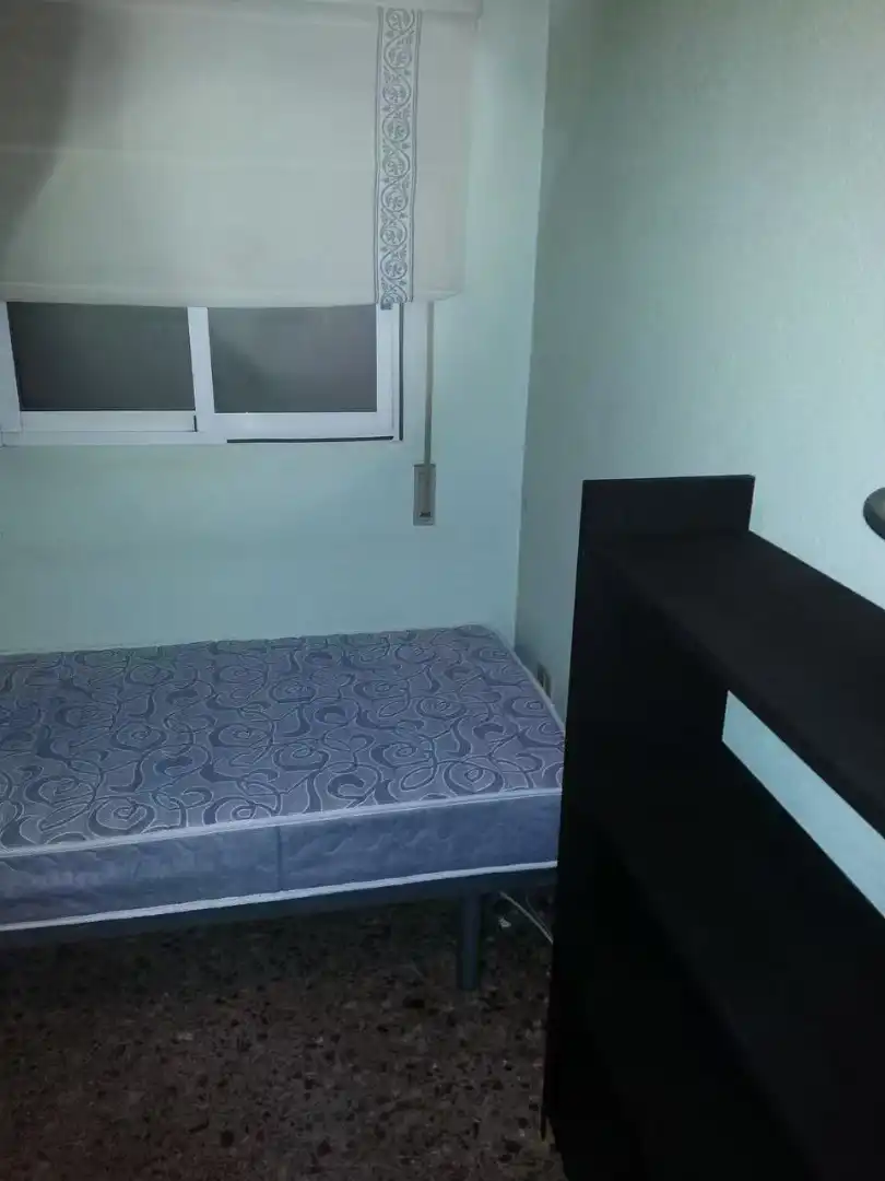 Habitación de Piso de alquiler en Sagunto / Sagunt con Aire acondicionado, Amueblado y Horno